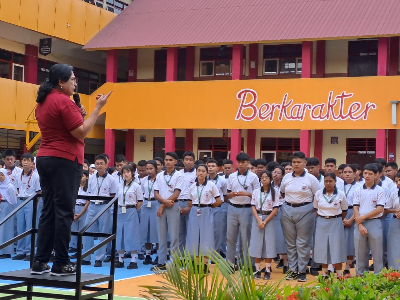 Apel Pagi SMANSA: Momentum Pembinaan dan Motivasi Siswa